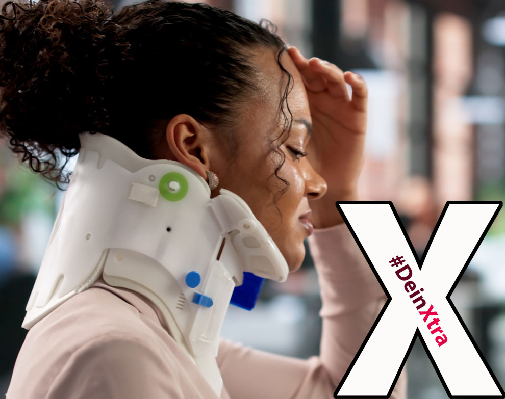 #DeinXtra | Bild zeigt einen jungen Mann mit Laptop. |  © AdobeStock: Daniel